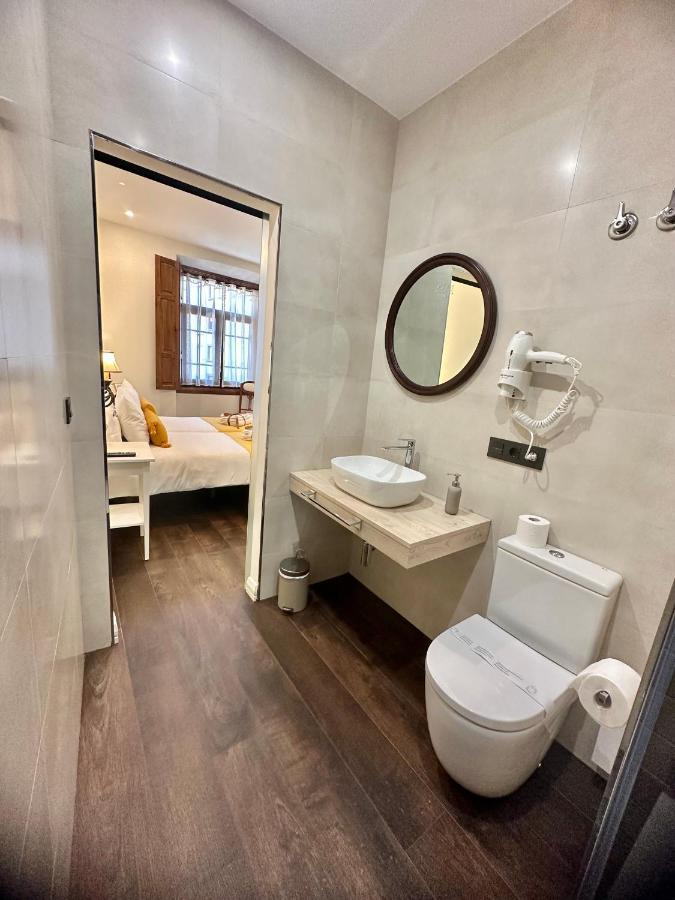 Claren'S Boutique Rooms Cangas De Narcea Exterior foto
