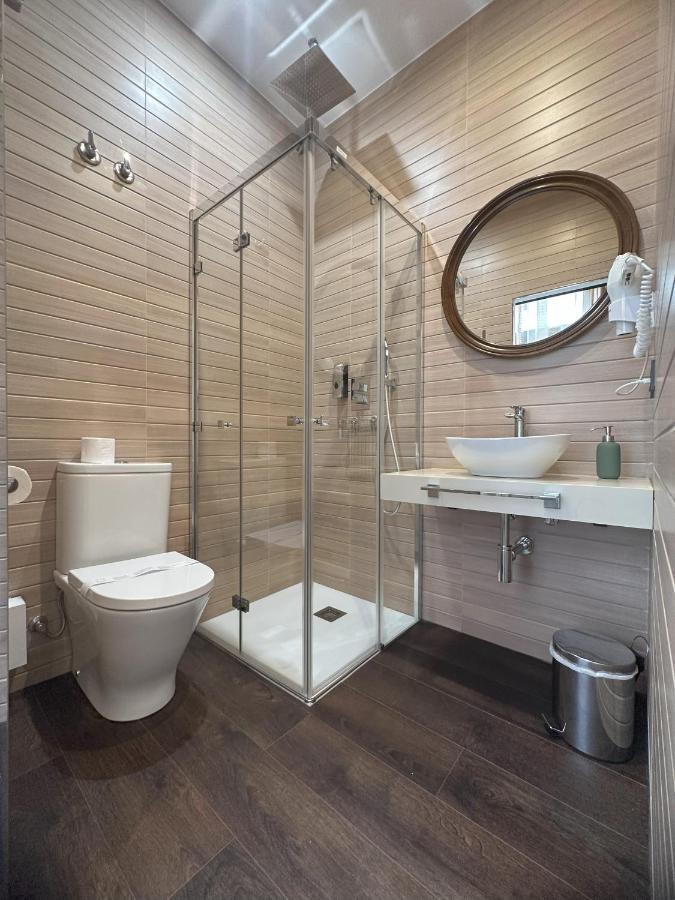 Claren'S Boutique Rooms Cangas De Narcea Exterior foto